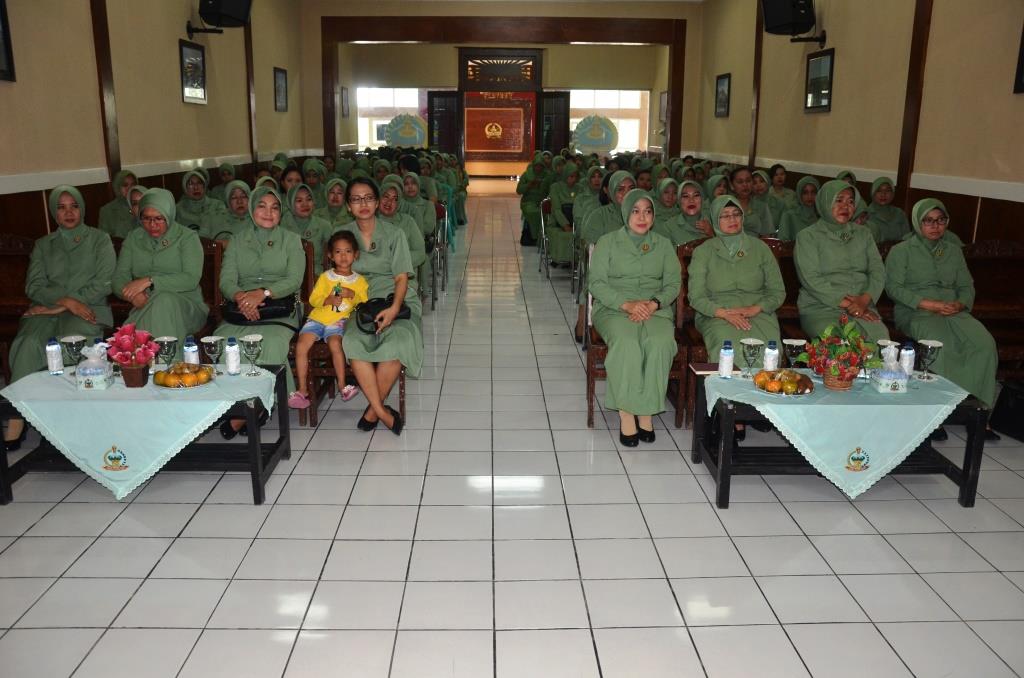 Pertemuan Rutin Persit Korem 073/Makutarama